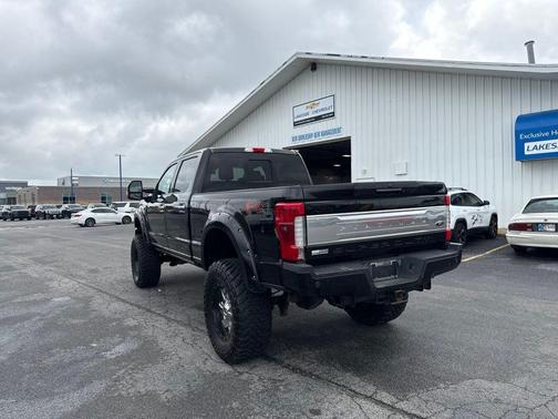 Shadow Black 2017 Ford F-250 Platinum