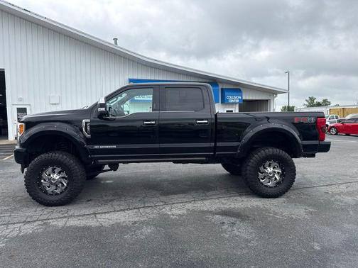 Shadow Black 2017 Ford F-250 Platinum