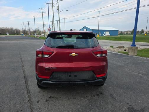 Scarlet Red Metallic 2021 Chevrolet Trailblazer LS
