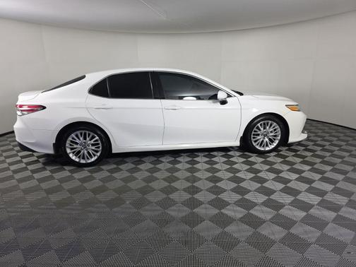 2018 Toyota Camry XLE