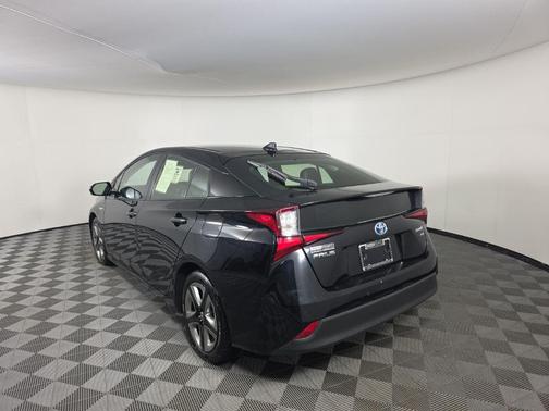 2019 Toyota Prius XLE