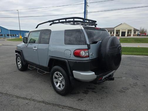 Cement 2014 Toyota FJ Cruiser Base
