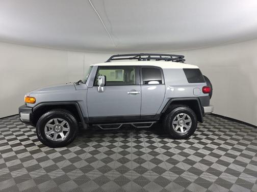 Cement 2014 Toyota FJ Cruiser Base