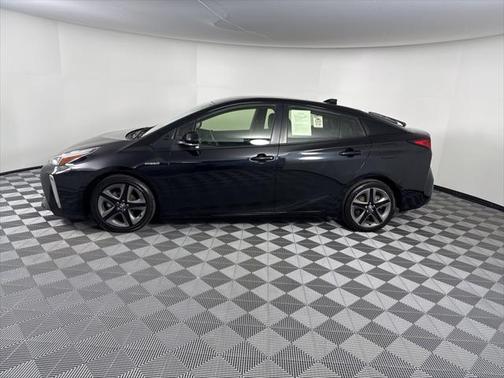 2022 Toyota Prius L