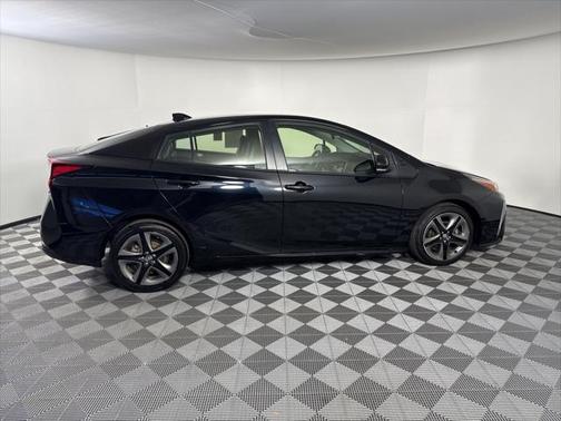 2022 Toyota Prius L
