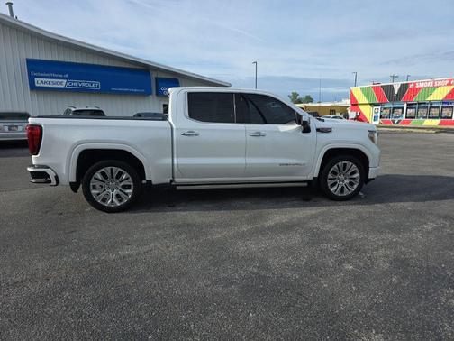 White Frost Tricoat 2021 GMC Sierra 1500 Denali