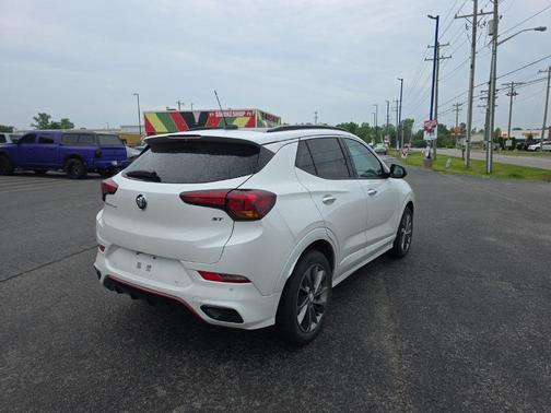 White Frost Tricoat 2021 Buick Encore GX Essence