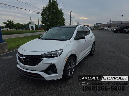 White Frost Tricoat 2021 Buick Encore GX Essence