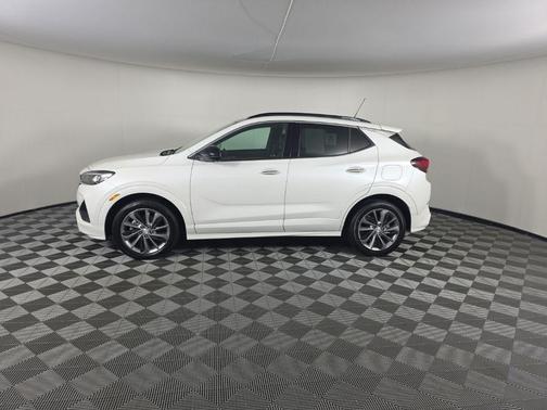 White Frost Tricoat 2021 Buick Encore GX Essence