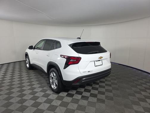 Summit White 2026 Chevrolet Trax LS