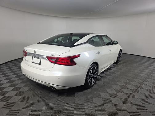Pearl White 2016 Nissan Maxima 3.5 SL