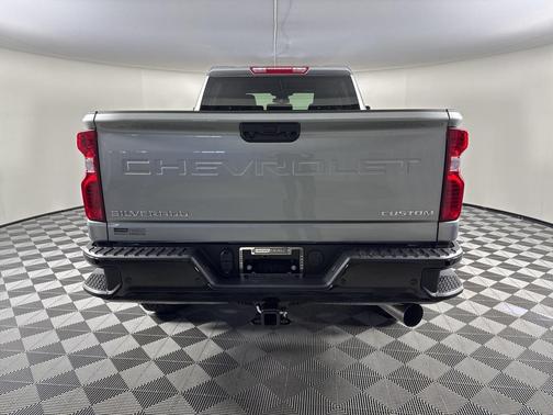 2026 Chevrolet Silverado 2500 Custom