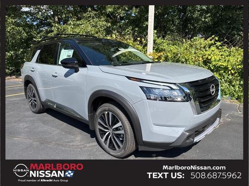2025 Nissan Pathfinder Platinum
