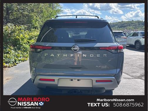 2025 Nissan Pathfinder Platinum