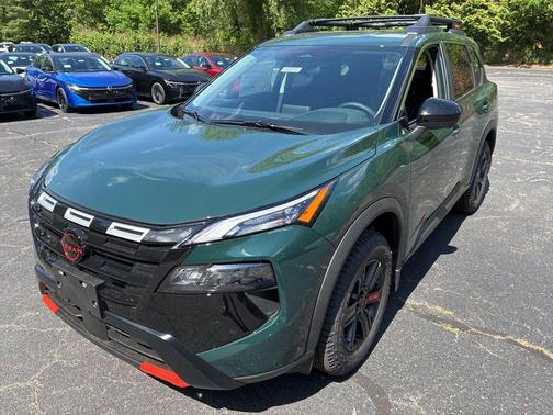 Obsidian Green 2026 Nissan Rogue Rock Creek