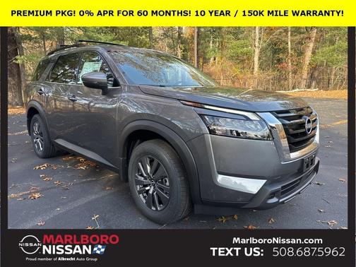 2025 Nissan Pathfinder SV