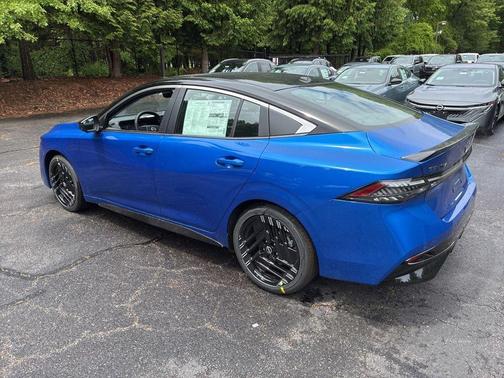 2t Blu Blk Roof 2026 Nissan Sentra SR