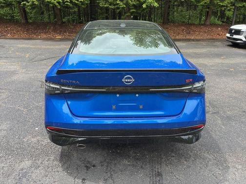 2t Blu Blk Roof 2026 Nissan Sentra SR
