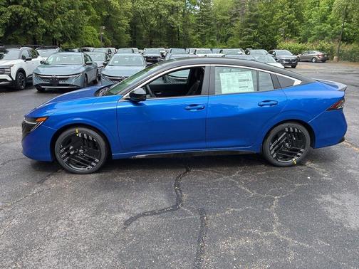 2t Blu Blk Roof 2026 Nissan Sentra SR