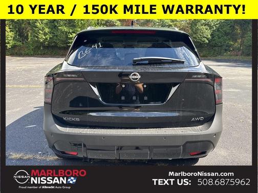 2026 Nissan Kicks SV