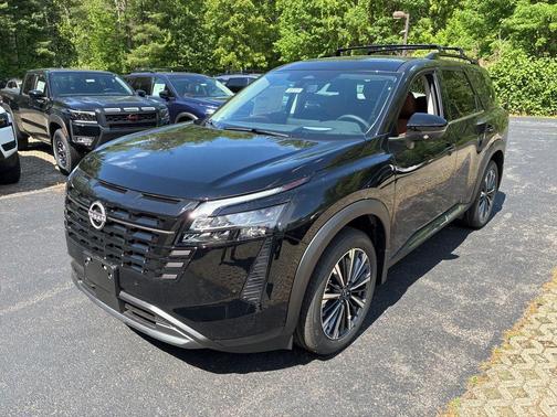 Black 2026 Nissan Pathfinder Platinum