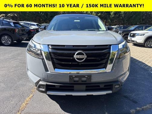 2025 Nissan Pathfinder Platinum