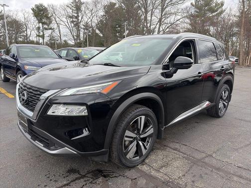 2023 Nissan Rogue SL