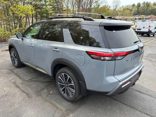 Boulder Gray Metallic 2026 Nissan Pathfinder Platinum