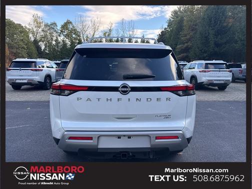 2025 Nissan Pathfinder Platinum