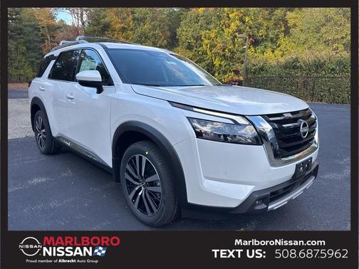 2025 Nissan Pathfinder Platinum