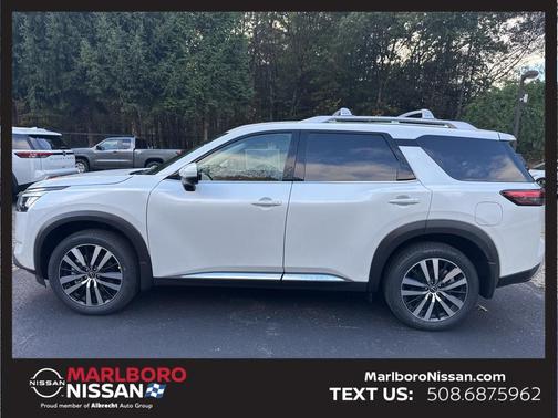 2025 Nissan Pathfinder Platinum