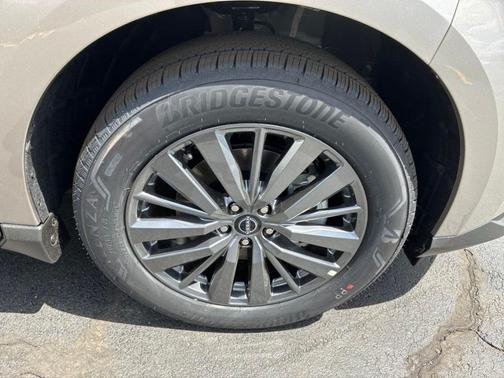 Champagne Silve 2026 Nissan Murano SL