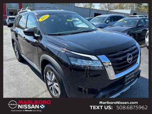Black 2023 Nissan Pathfinder SL