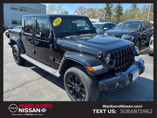 Black Clearcoat 2023 Jeep Gladiator Overland