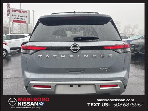 2025 Nissan Pathfinder Platinum