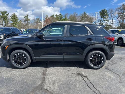 Mosaic Black Metallic 2022 Chevrolet Trailblazer LT