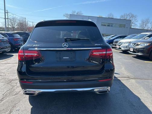 2018 Mercedes-Benz GLC 300 Base 4MATIC