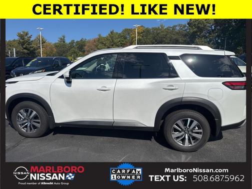 2025 Nissan Pathfinder SL
