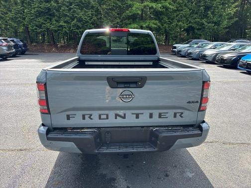 Boulder Gray Metallic 2026 Nissan Frontier SV