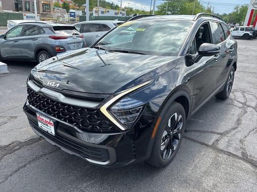 Ebony Black 2024 Kia Sportage X-Line