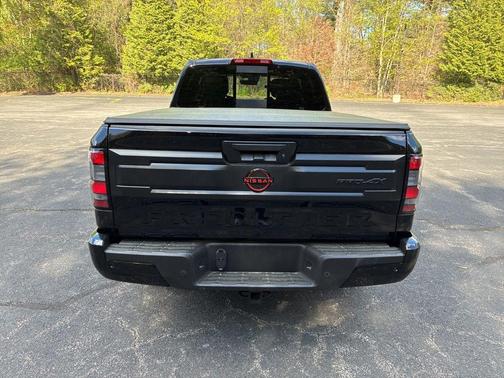 Black 2026 Nissan Frontier PRO-4X