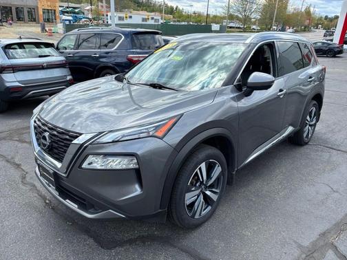 Gun Metallic 2023 Nissan Rogue SL