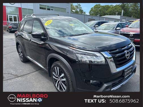 Black 2024 Nissan Pathfinder Platinum