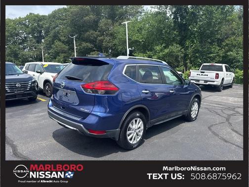 2017 Nissan Rogue SV