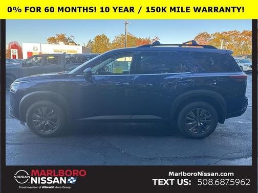 2025 Nissan Pathfinder SV