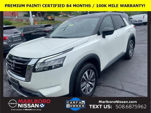 2022 Nissan Pathfinder SL