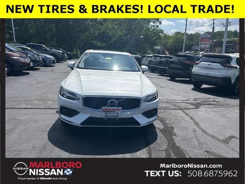 2021 Volvo S60 T5 Momentum