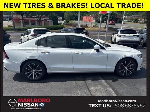 2021 Volvo S60 T5 Momentum