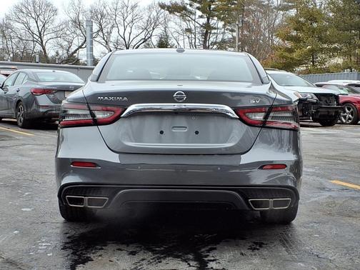 2022 Nissan Maxima SV