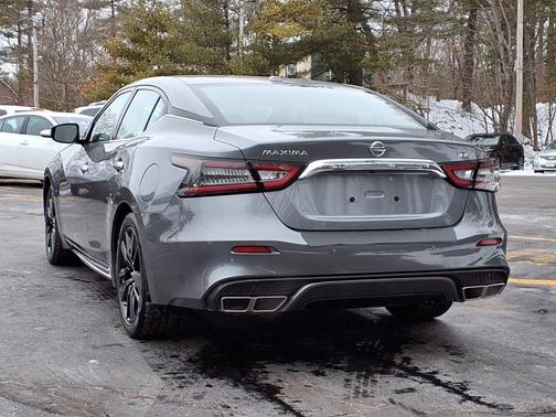 2022 Nissan Maxima SV